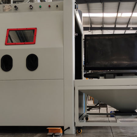 聊城无尘喷砂机半自动模具喷砂机